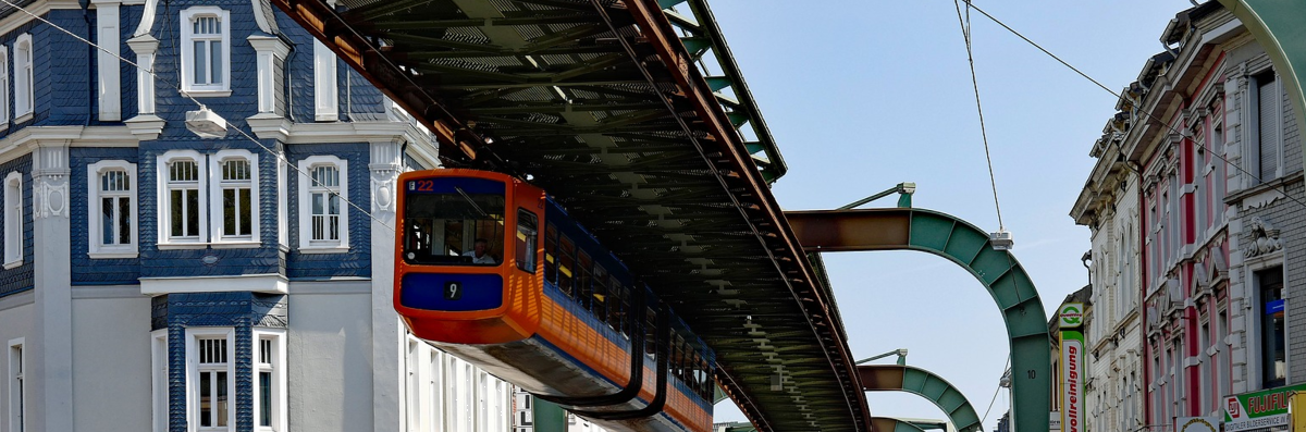 Schwebebahn